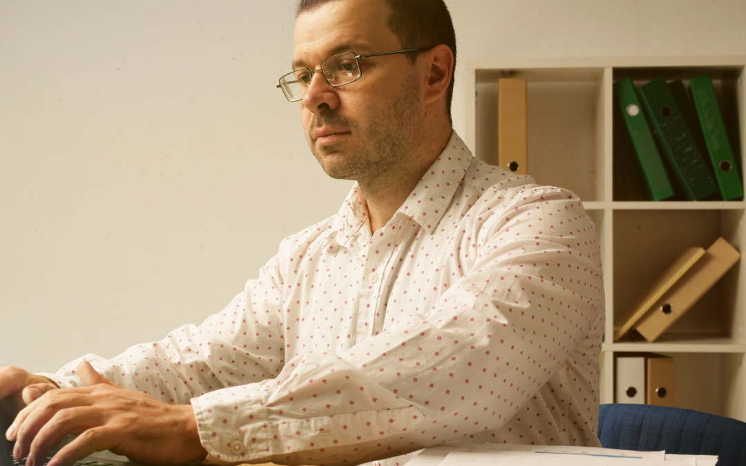 Agency vs. In-House vs. Fractional: Choosing the Right Resource for Your Current Stage